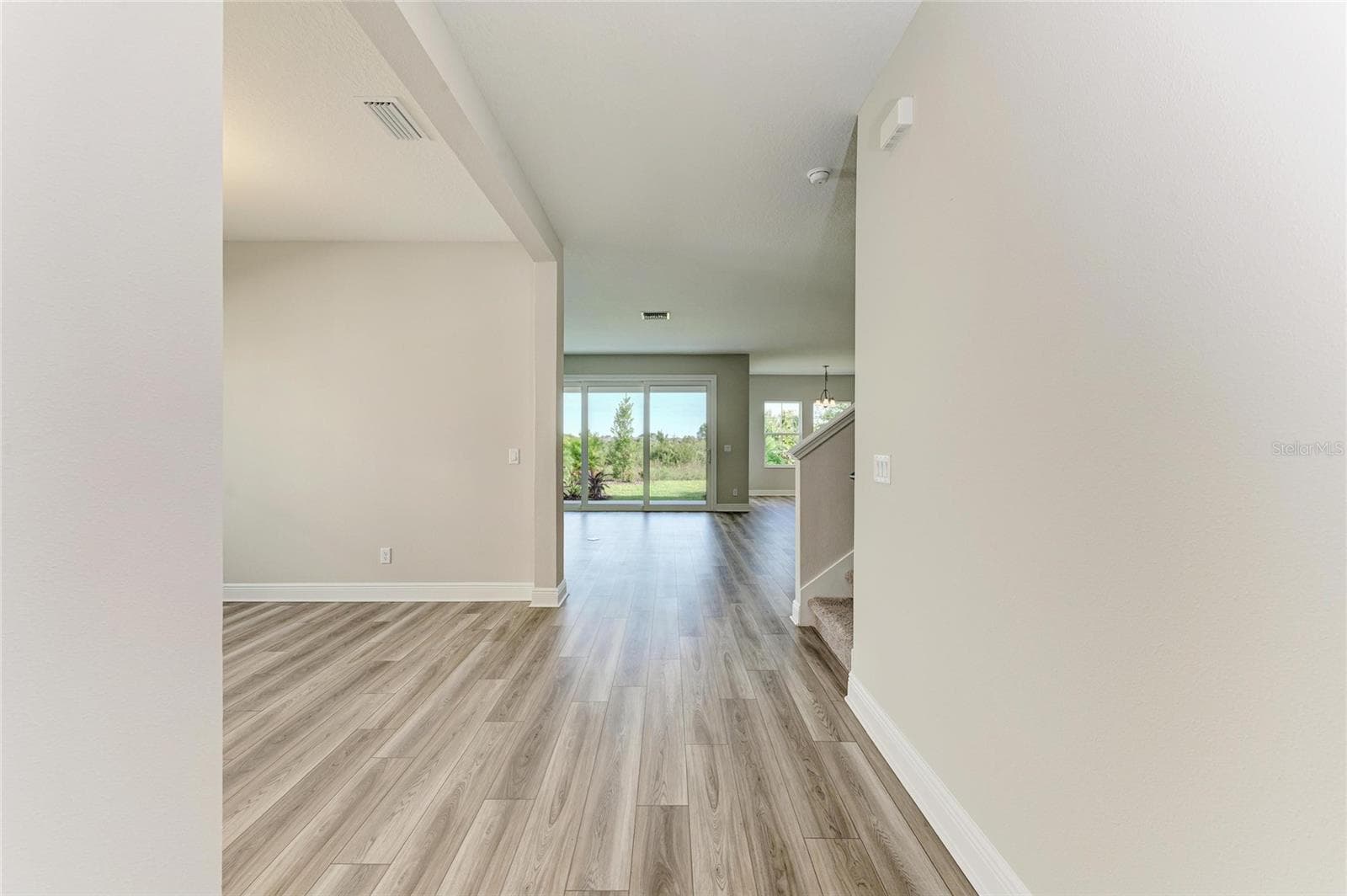9723 SURREY ROSE DR photo 10