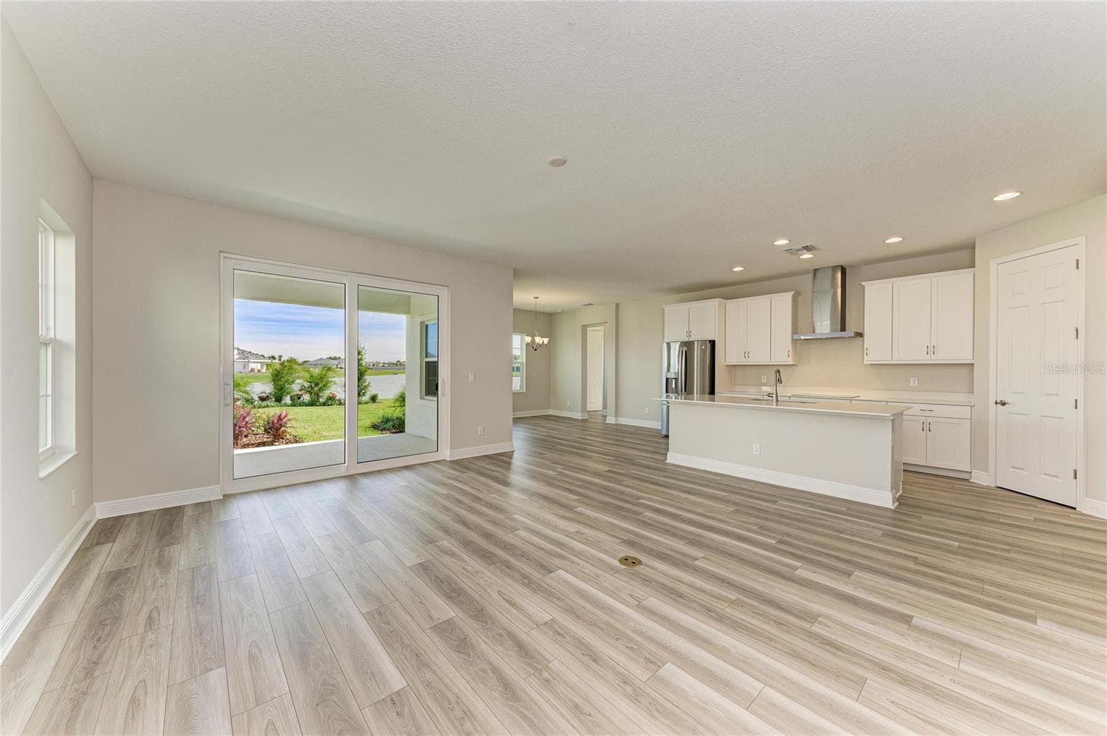 10148 SURREY ROSE DR photo 12