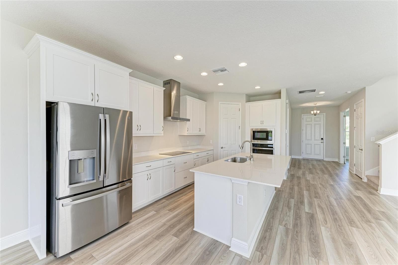 10148 SURREY ROSE DR photo 10