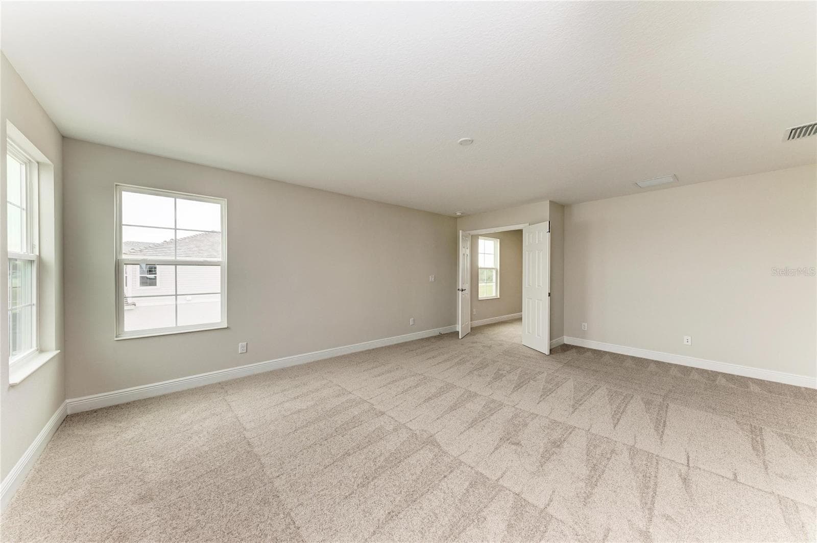 10186 SURREY ROSE DR photo 6