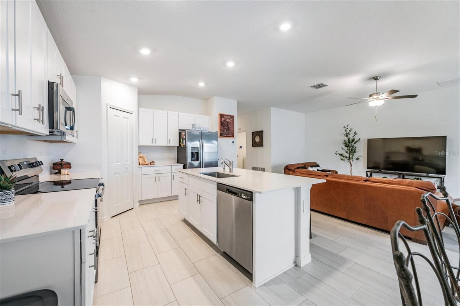 32325 WISHING HAVEN DR photo 7
