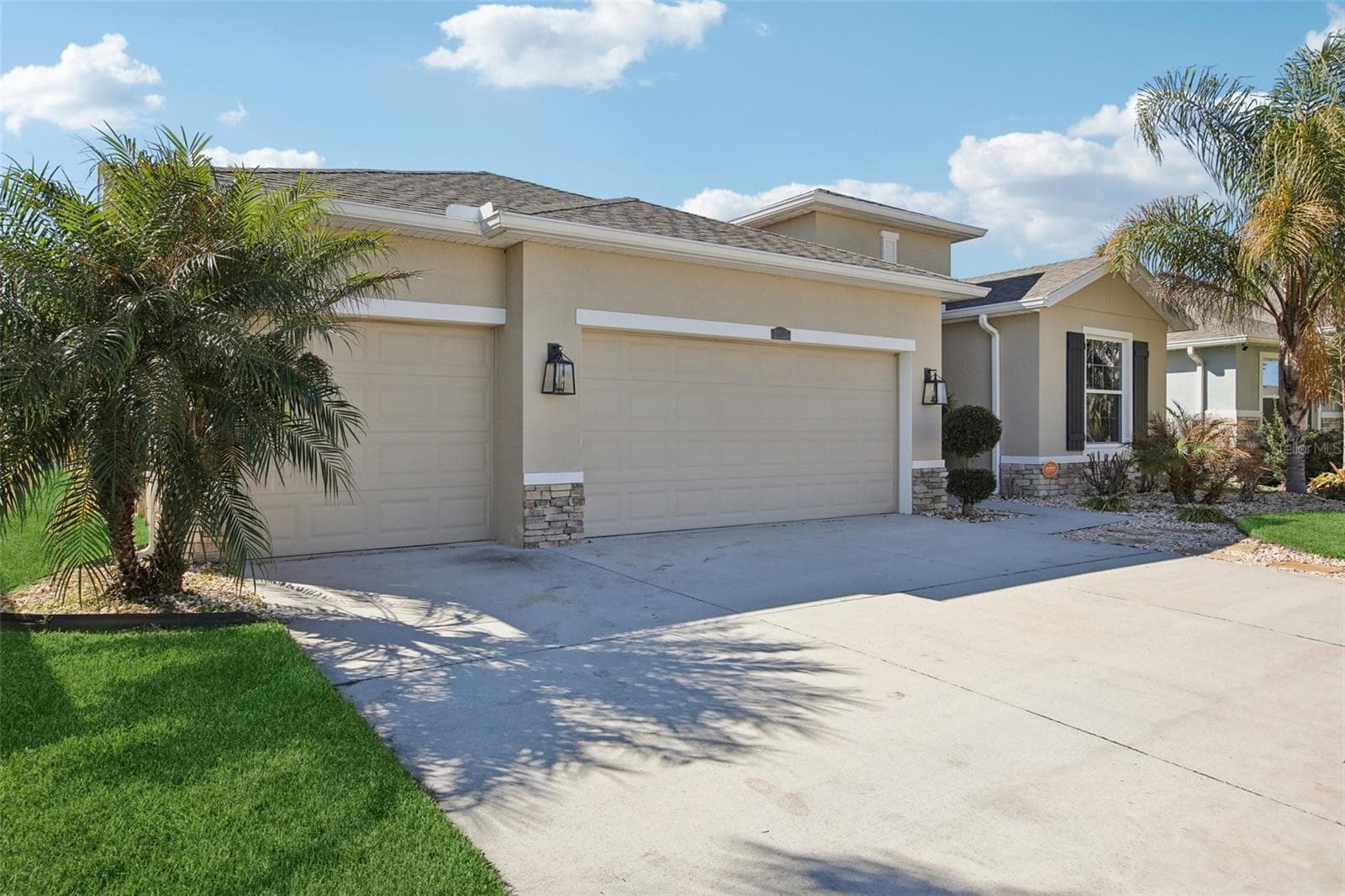 10747 LAXER CAY LOOP photo 4