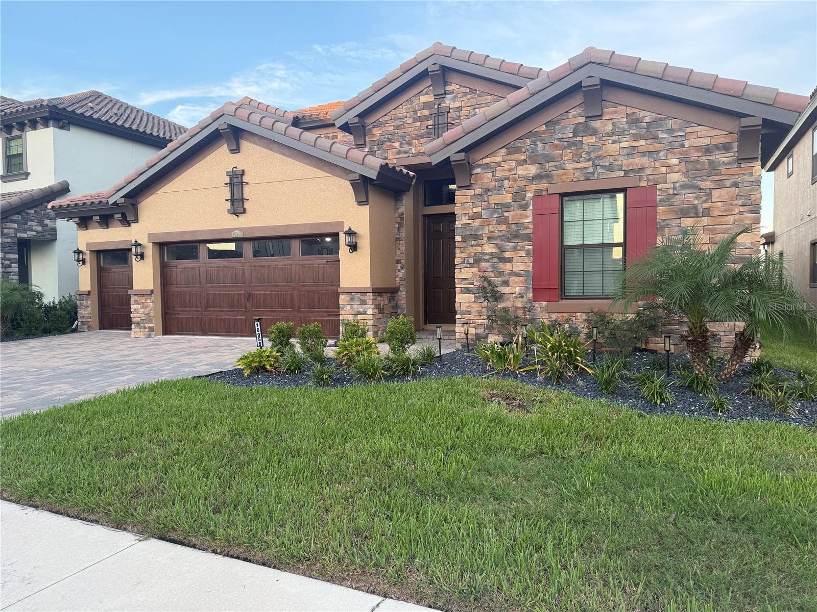 10958 RUSTIC TIMBER LOOP primary photo