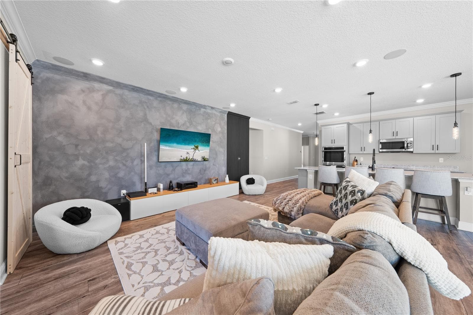 31041 JAZZ LEAF PL photo 2