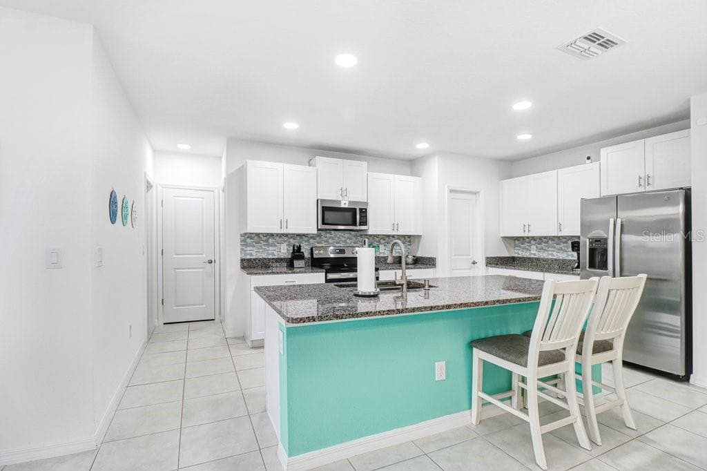 11099 RADIANT SHORE LOOP photo 11