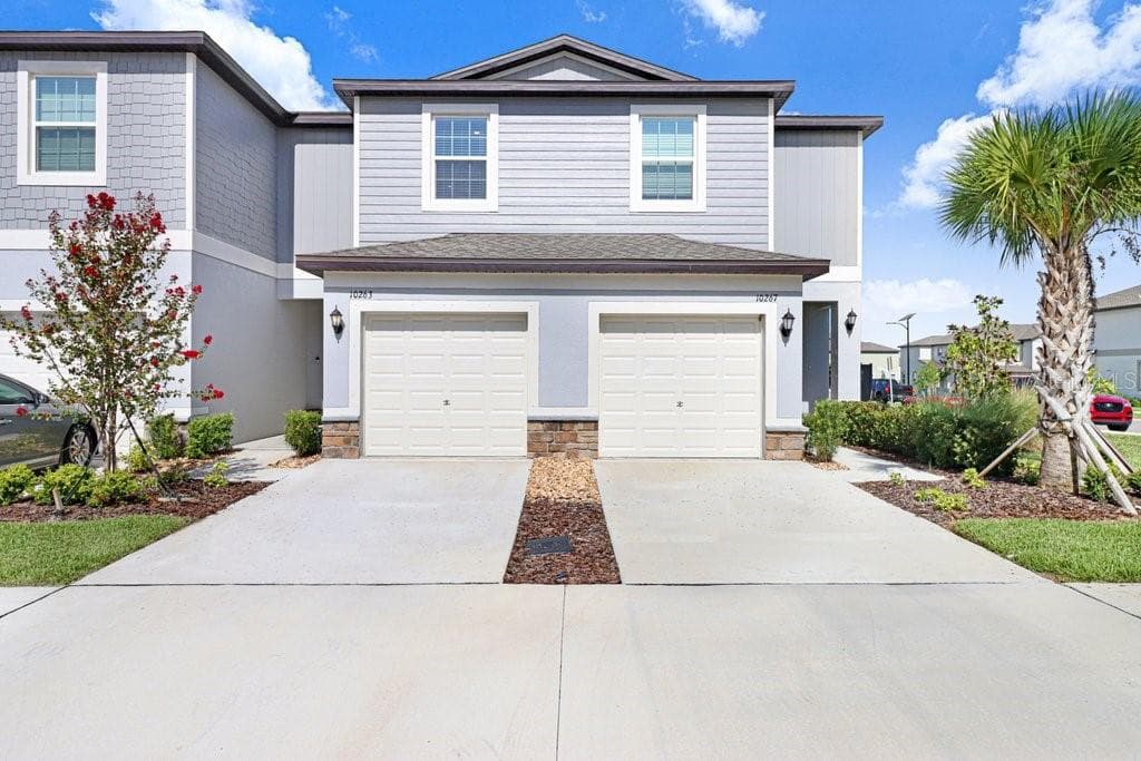 10263 TRUMPET HONETSUCKLE WAY photo 2
