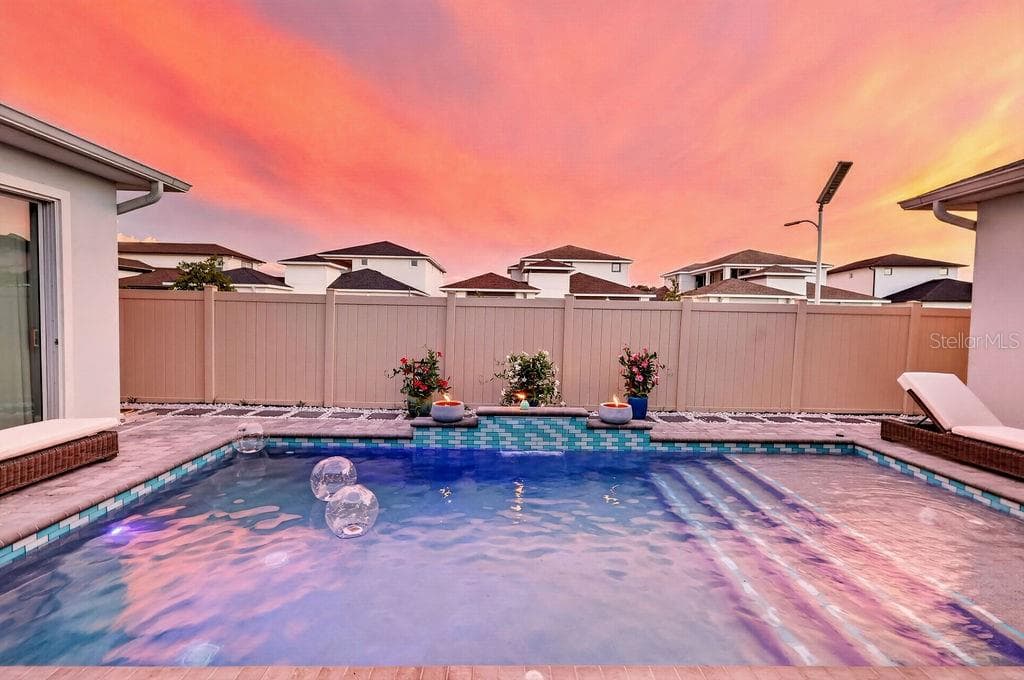 10470 PURPLE THISTLE WAY photo 3