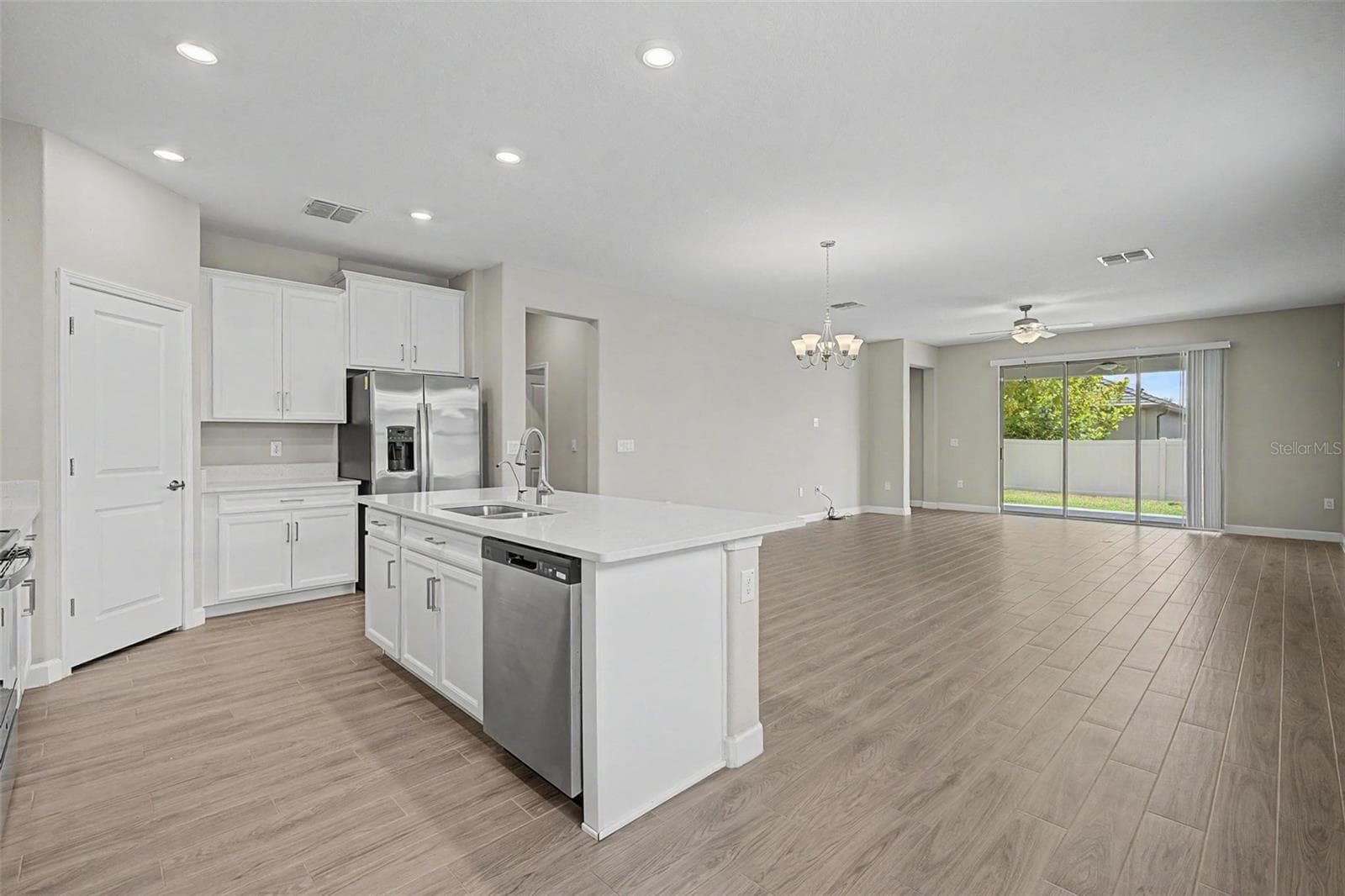 31603 MAGNA GULF LOOP photo 7