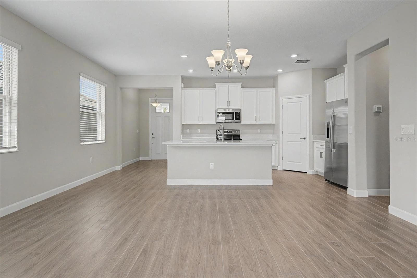 31603 MAGNA GULF LOOP photo 10