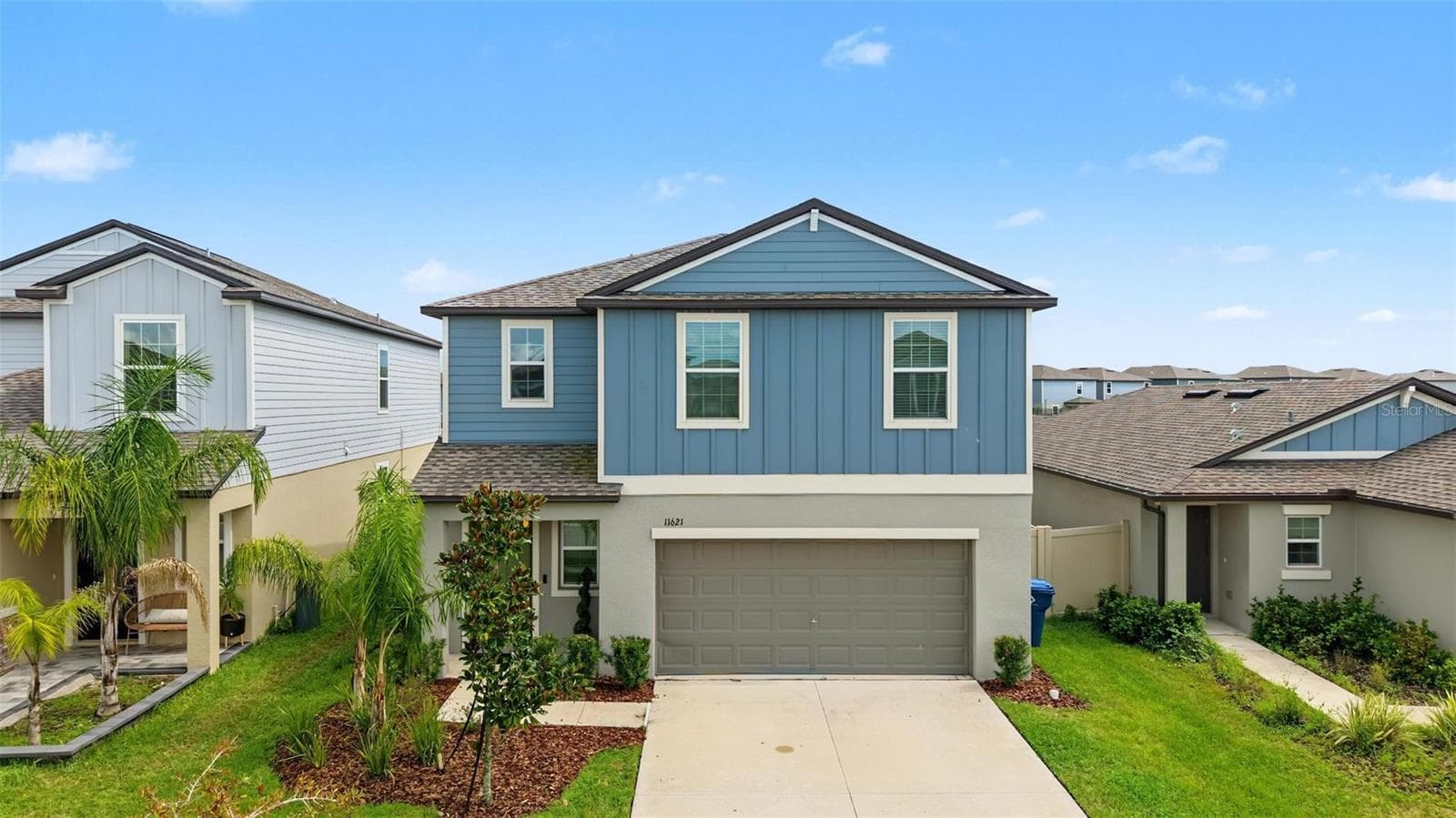 11621 RADIANT SHORE LOOP primary photo