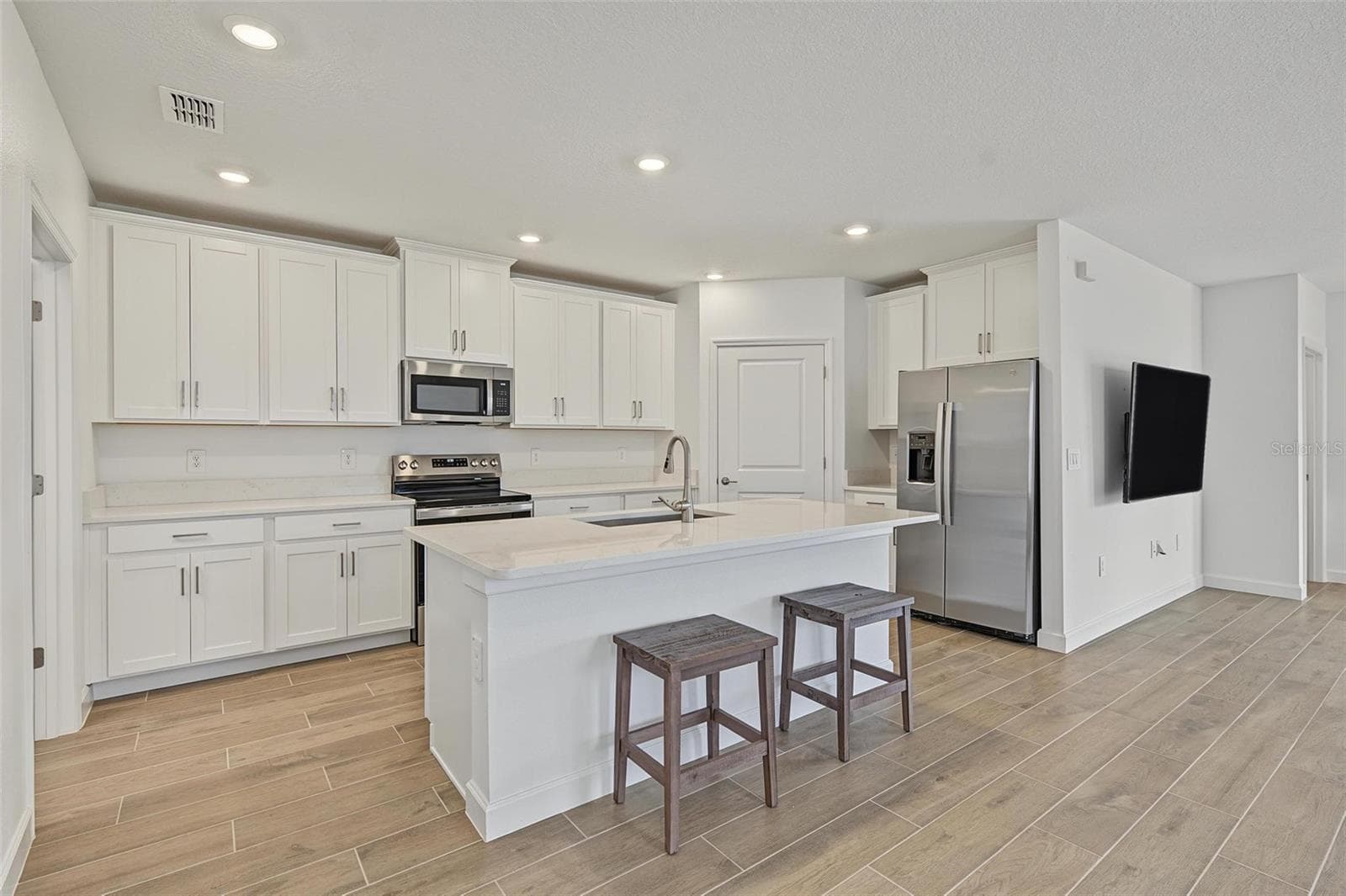 32062 GRIFFIN SANDS LN photo 8