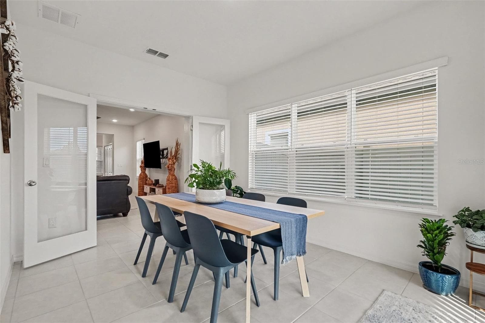 31088 JAZZ LEAF PL photo 10