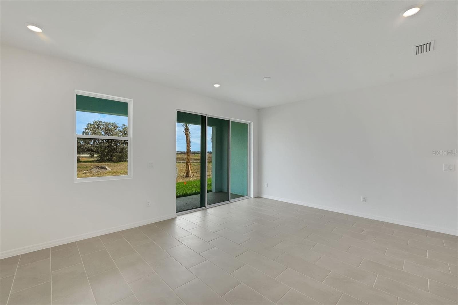 31630 OCEAN BREEZE DR photo 11